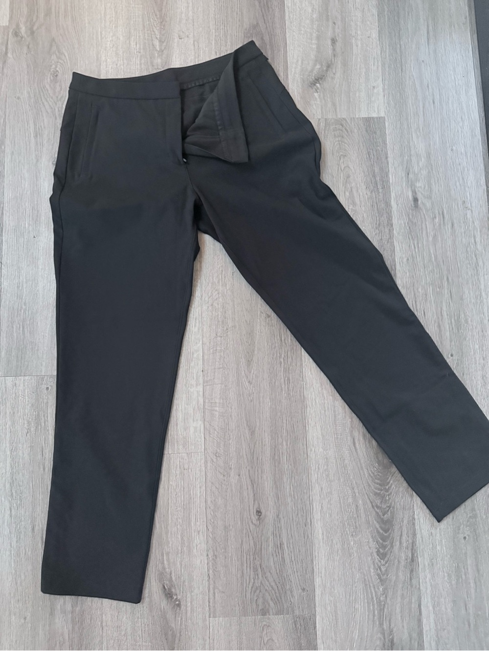 lululemon athletica Black Cropped Ankle Pants